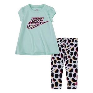LAST CHANCE! Toddler Girl Nike Tunic Tee & Leggings Set
by Nike - XS